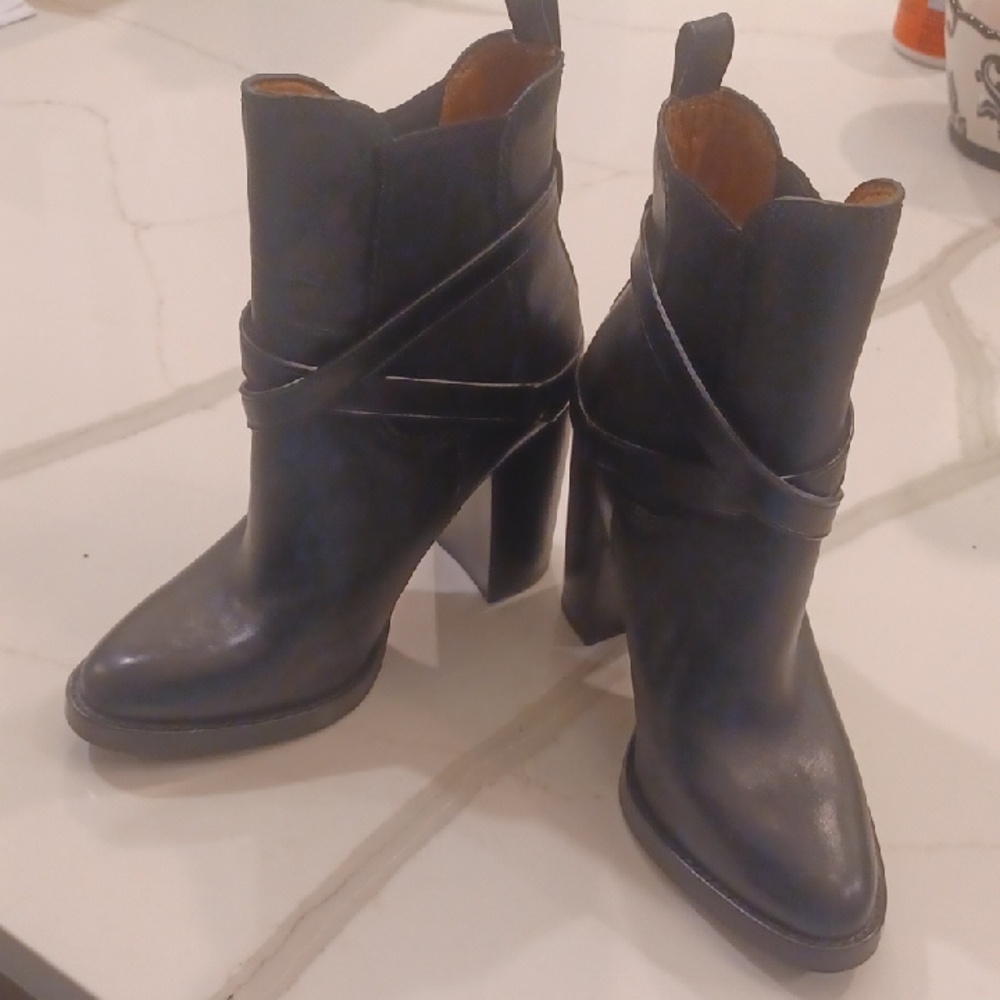 Coach Jackson Black Leather Strappy Block Heeled Ankle Boots 9.5B - Picture 7 of 16
